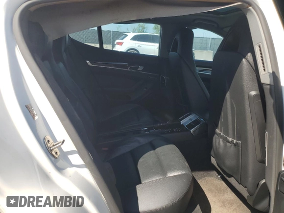 2011 Porsche Panamera S с VIN WP0AB2A75BL060508, выставлен на аукционе Copart как лот 50624925 с пробегом 107 883 миль миль и Чистый • Clean title. История ставок и продаж доступна на DreamBid. Изображение 10.