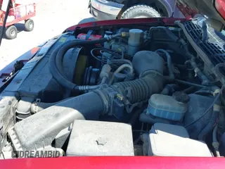 2000 Chevrolet Blazer LT z VIN 1GNDT13W1Y2358746, wystawiony jako IAAI lot #42200118 z przebiegiem 205 595 mil mil oraz . Historia ofert i sprzedaży dostępna na DreamBid. Obrazek 12.