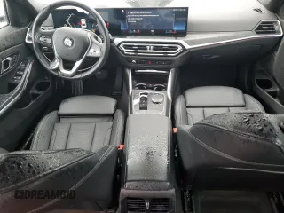 2024 BMW 3 Series 330i z VIN 3MW69FF04R8E77783, wystawiony jako Copart lot #44242645 z przebiegiem 11 475 mil mil oraz Czysty tytuł • Clean title. Historia ofert i sprzedaży dostępna na DreamBid. Obrazek 8.