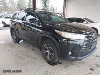 2018 Toyota Highlander LE with VIN 5TDBZRFHXJS805406, listed as a IAAI auction lot 41783455 with 146,388 mi miles. Bid and sale history available at carsss.com. Image 1.