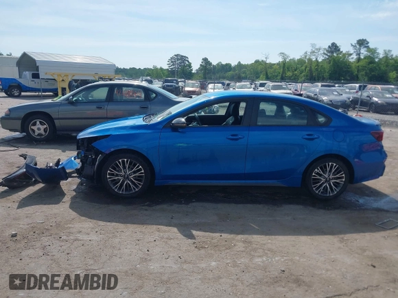 2022 Kia Forte GT-Line with VIN 3KPF54AD7NE442356, listed as a IAAI auction lot 42055052 with 48,336 mi miles and . Bid and sale history available at carsss.com. Image 15.