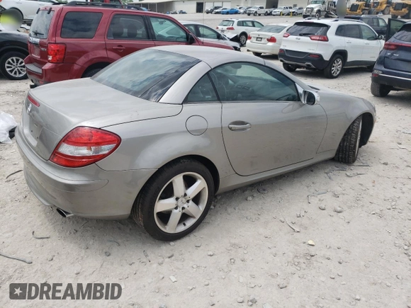 2005 Mercedes-Benz SLK 230/320 with VIN WDBWK56F95F025138, listed as a Copart auction lot 55011125 with 43,291 mi miles and Salvage title. Bid and sale history available at DreamBid. Image 3.