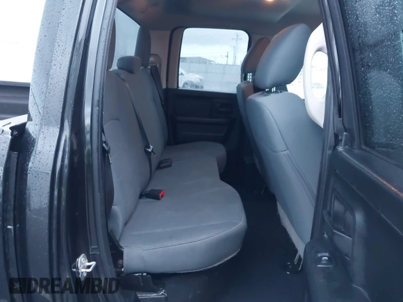 2018 Ram 1500 Express z VIN 1C6RR7FT4JS238082, wystawiony jako IAAI lot #41203915 z przebiegiem 85 863 mil mil oraz . Historia ofert i sprzedaży dostępna na DreamBid. Obrazek 8.