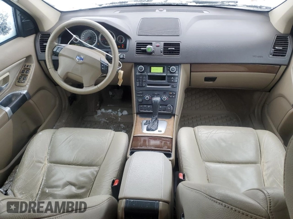2011 Volvo XC90 I6 with VIN YV4952CZ2B1575421, listed as a Copart auction lot 46644195 with 210,761 mi miles and Salvage Title. Bid and sale history available at DreamBid. Image 8.