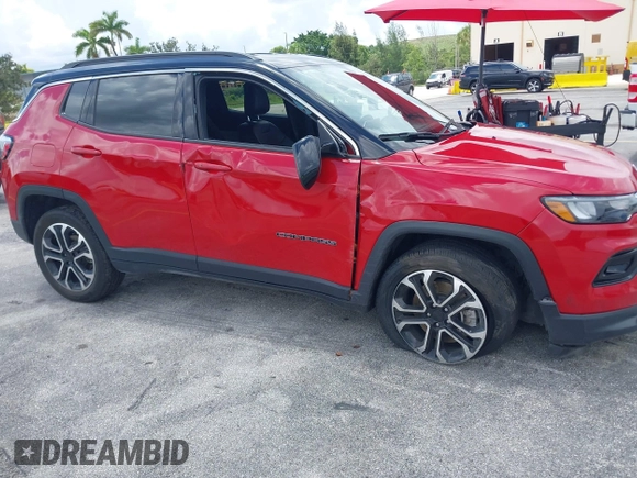 2024 Jeep Compass Limited z VIN 3C4NJDCN1RT596592, wystawiony jako IAAI lot #42740215 z przebiegiem 45 153 mil mil oraz . Historia ofert i sprzedaży dostępna na DreamBid. Obrazek 6.