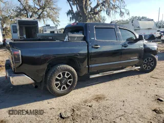 2018 Toyota Tundra 2WD SR5 with VIN 5TFEY5F11JX230683, listed as a Copart auction lot 83680994 with 142,784 mi miles and Salvage Title. Bid and sale history available at carsss.com. Image 3.