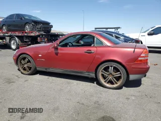 2000 Mercedes-Benz SLK-Class Kompressor with VIN WDBKK47F1YF165941, listed as a Copart auction lot 53750745 with 131,257 mi miles and Clean Title. Bid and sale history available at carsss.com. Image 2.