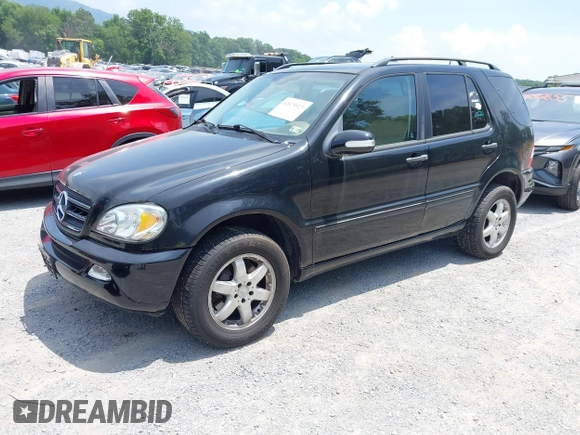 2004 Mercedes-Benz M 500 with VIN 4JGAB75E54A512828, listed as a IAAI auction lot 42579923 with 262,406 mi miles and . Bid and sale history available at DreamBid. Image 2.