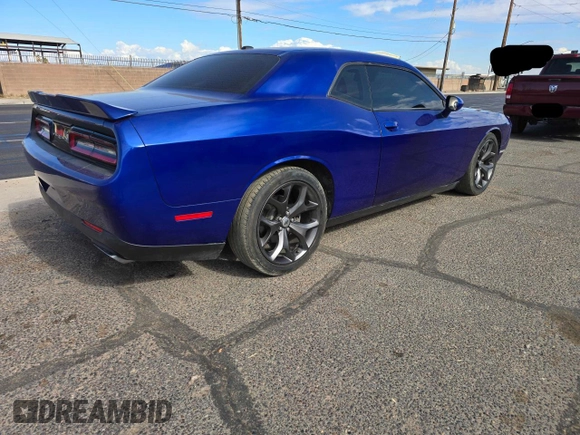 2019 Dodge Challenger R/T z VIN 2C3CDZBT7KH743559, wystawiony jako Copart lot #57719175 z przebiegiem 48 434 mil mil oraz Szkoda całkowita • Salvage title. Historia ofert i sprzedaży dostępna na DreamBid. Obrazek 4.