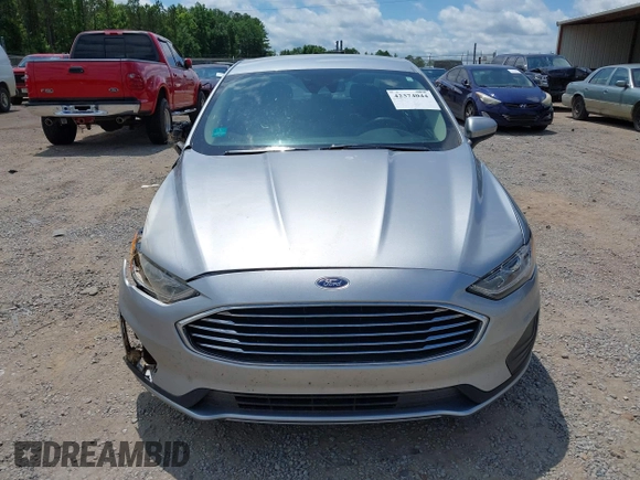 2020 Ford Fusion SE with VIN 3FA6P0LU4LR212740, listed as a IAAI auction lot 42374044 with 146,927 mi miles and . Bid and sale history available at DreamBid. Image 12.