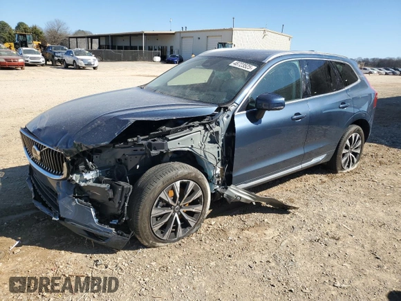 2023 Volvo XC60 Plus Bright Theme z VIN YV4L12RN6P1389037, wystawiony jako Copart lot #48723525 z przebiegiem Nie podano mil oraz Nie do naprawy • Non repairable. Historia ofert i sprzedaży dostępna na DreamBid. Obrazek 1.