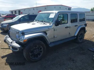 2018 Jeep Wrangler Unlimited Sahara z VIN 1C4HJXEG2JW124882, wystawiony jako IAAI lot #42437816 z przebiegiem Nie podano mil oraz . Historia ofert i sprzedaży dostępna na DreamBid. Obrazek 2.