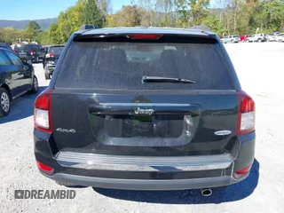 2016 Jeep Compass Latitude with VIN 1C4NJDEB5GD753210, listed as a IAAI auction lot 40530185 with 87,045 mi miles. Bid and sale history available at carsss.com. Image 17.