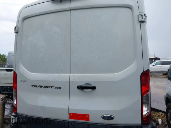 2018 Ford Transit with VIN 1FTBW2CM9JKA88280, listed as a IAAI auction lot 42036871 with 97,758 mi miles. Bid and sale history available at carsss.com. Image 16.