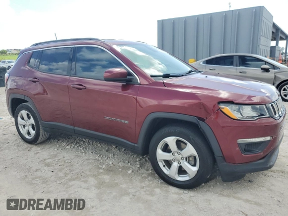 2020 Jeep Compass Altitude z VIN 3C4NJCBB9LT243039, wystawiony jako Copart lot #51599495 z przebiegiem 48 063 mil mil oraz Nie do naprawy. Historia ofert i sprzedaży dostępna na DreamBid. Obrazek 4.