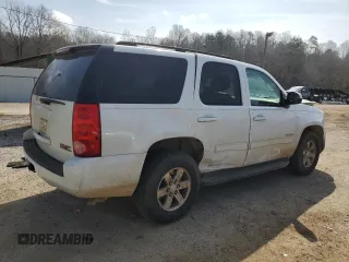 2011 GMC Yukon SLE with VIN 1GKS1AE09BR271002, listed as a Copart auction lot 49349275 with 245,183 mi miles and Salvage Title. Bid and sale history available at carsss.com. Image 3.