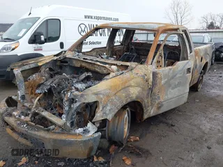 2013 Ford F-150 XL z VIN 1FTFX1EF7DFA69117, wystawiony jako IAAI lot #41453906 z przebiegiem Nie podano mil oraz . Historia ofert i sprzedaży dostępna na DreamBid. Obrazek 2.