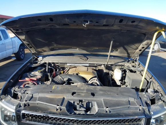2007 Chevrolet Suburban LT with VIN 3GNGK26K47G206089, listed as a IAAI auction lot 41409657 with 156,789 mi miles and . Bid and sale history available at DreamBid. Image 10.