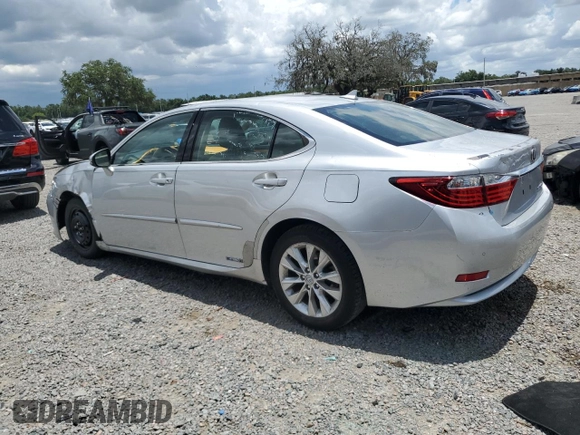 2014 Lexus ES 300h z VIN JTHBW1GG2E2039067, wystawiony jako Copart lot #60288275 z przebiegiem 104 268 mil mil oraz Czysty tytuł • Clean title. Historia ofert i sprzedaży dostępna na DreamBid. Obrazek 2.