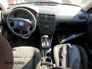 2005 Volkswagen Golf GL с VIN 9BWFL61J354018039, выставлен на аукционе Copart как лот 72194234 с пробегом 231 506 миль миль и Списание • Salvage title. История ставок и продаж доступна на DreamBid. Изображение 8.