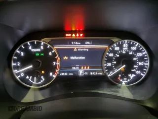 2024 Nissan Sentra SV z VIN 3N1AB8CVXRY330450, wystawiony jako Copart lot #54569815 z przebiegiem 23 533 mil mil oraz Szkoda całkowita • Salvage title. Historia ofert i sprzedaży dostępna na DreamBid. Obrazek 9.