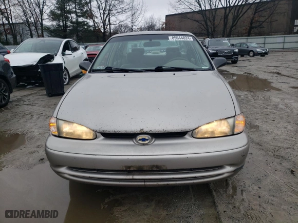 2001 Chevrolet Prizm with VIN 1Y1SK52891Z423364, listed as a Copart auction lot 85644824 with NaN miles and Non Repairable. Bid and sale history available at carsss.com. Image 5.
