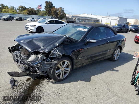 2008 Mercedes-Benz CLK 350 с VIN WDBTK56F78F240573, выставлен на аукционе Copart как лот 54257055 с пробегом 112 565 миль миль и Списание • Salvage title. История ставок и продаж доступна на DreamBid. Изображение 1.
