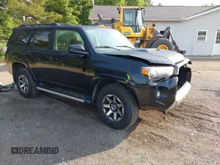 2023 Toyota 4Runner TRD Off Road with VIN JTEPU5JR8P6089848, listed as a IAAI auction lot 42446074 with 71,922 mi miles and . Bid and sale history available at DreamBid. Image 1.