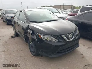 2019 Nissan Rogue Sport SV with VIN JN1BJ1CP5KW527877, listed as a IAAI auction lot 41803851 with 103,873 mi miles. Bid and sale history available at carsss.com. Image 1.