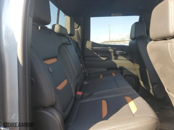 2024 GMC Sierra 1500 AT4 with VIN 3GTUUEEL1RG354124, listed as a Copart auction lot 88492045 with 7,404 mi miles and Salvage Title. Bid and sale history available at carsss.com. Image 10.