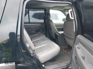 2005 Ford Explorer XLT with VIN 1FMDU73E65UA51729, listed as a IAAI auction lot 42242899 with 202,084 mi miles and . Bid and sale history available at DreamBid. Image 8.