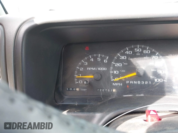 1999 GMC Yukon with VIN 1GKEK13R2XJ712390, listed as a IAAI auction lot 41793649 with 222,721 mi miles. Bid and sale history available at carsss.com. Image 7.