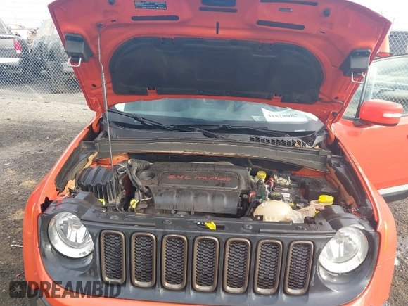 2016 Jeep Renegade Latitude with VIN ZACCJABT5GPE31204, listed as a IAAI auction lot 41828985 with 162,684 mi miles and . Bid and sale history available at DreamBid. Image 10.