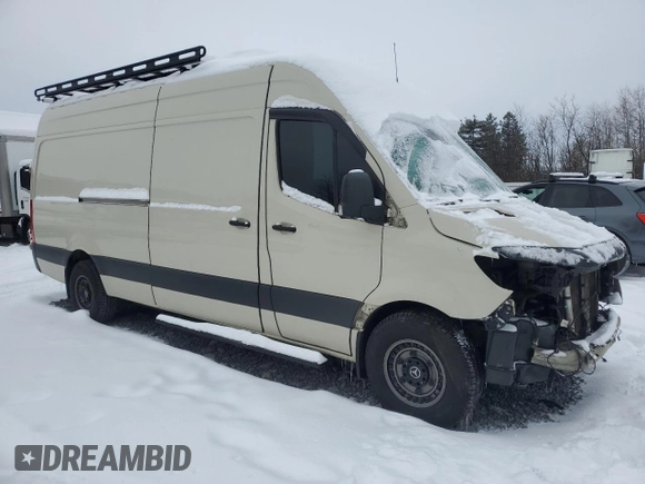 2021 Mercedes-Benz Sprinter Cargo with VIN W1Y4ECHY1MT063686, listed as a Copart auction lot 85093344 with 387,977 mi miles and Salvage Title. Bid and sale history available at carsss.com. Image 1.