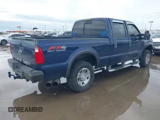 2008 Ford Super Duty F-250 SRW XL with VIN 1FTSW21R88ED91980, listed as a IAAI auction lot 41911411 with 197,558 mi miles. Bid and sale history available at carsss.com. Image 4.