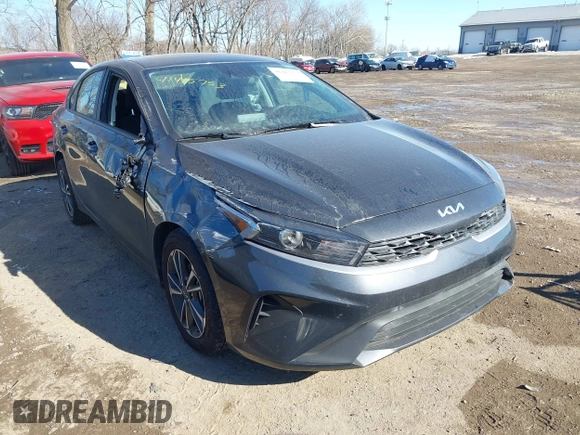 2024 Kia Forte LXS with VIN 3KPF24AD5RE767778, listed as a IAAI auction lot 41415753 with 11,321 mi miles and . Bid and sale history available at DreamBid. Image 1.