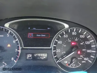 2014 Nissan Pathfinder SV with VIN 5N1AR2MN1EC681489, listed as a IAAI auction lot 41592415 with 127,933 mi miles. Bid and sale history available at carsss.com. Image 7.