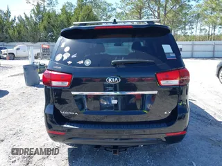 2017 Kia Sedona EX with VIN KNDMC5C13H6263232, listed as a IAAI auction lot 41733170 with 102,026 mi miles. Bid and sale history available at carsss.com. Image 16.