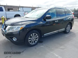 2015 Nissan Pathfinder SV with VIN 5N1AR2MN7FC682812, listed as a IAAI auction lot 42258264 with 74,495 mi miles and . Bid and sale history available at DreamBid. Image 2.