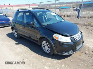 2013 Suzuki SX4 Crossover with VIN JS2YB5A31D6101463, listed as a IAAI auction lot 41941581 with 48,974 mi miles. Bid and sale history available at carsss.com. Image 1.