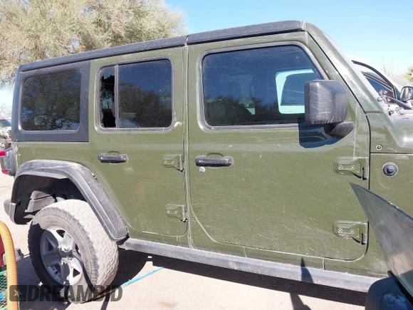 2023 Jeep Wrangler Rubicon with VIN 1C4JJXFG8PW518234, listed as a IAAI auction lot 40998757 with Not Provided miles and . Bid and sale history available at DreamBid. Image 13.