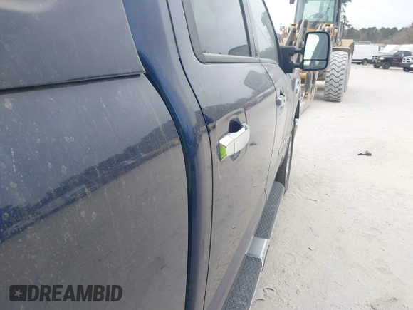 2019 Nissan Titan XD SV with VIN 1N6BA1F49KN506712, listed as a IAAI auction lot 41661789 with 107,972 mi miles. Bid and sale history available at carsss.com. Image 18.