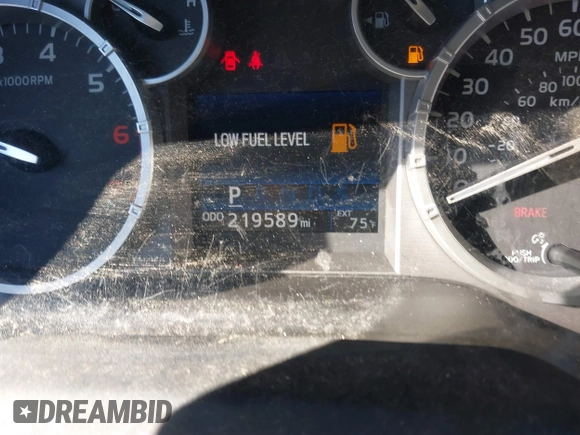 2016 Toyota Tundra SR5 with VIN 5TFRW5F13GX208491, listed as a IAAI auction lot 41690525 with 219,589 mi miles and . Bid and sale history available at DreamBid. Image 16.