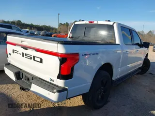 2022 Ford F-150 Lightning Pro with VIN 1FTVW1EV4NWG04301, listed as a IAAI auction lot 41821787 with 38,417 mi miles and . Bid and sale history available at DreamBid. Image 4.