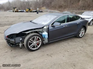 2014 Tesla Model S P85D with VIN 5YJSA1H27EFP63241, listed as a Copart auction lot 35868263 with 52,161 mi miles. Bid and sale history available at carsss.com. Image 1.
