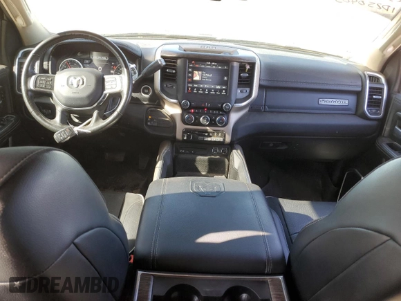 2019 Ram 2500 Laramie z VIN 3C6UR5FL1KG657255, wystawiony jako Copart lot #43664075 z przebiegiem 29 126 mil mil oraz Szkoda całkowita • Salvage title. Historia ofert i sprzedaży dostępna na DreamBid. Obrazek 8.
