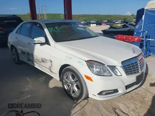 2010 Mercedes-Benz E 550 Luxury с VIN WDDHF7CB2AA132816, выставлен на аукционе IAAI как лот 42447868 с пробегом 133 838 миль миль и . История ставок и продаж доступна на DreamBid. Изображение 1.