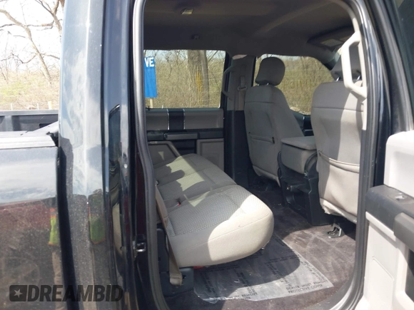 2017 Ford F-150 XL with VIN 1FTEW1EP8HFB36921, listed as a IAAI auction lot 41910478 with 138,201 mi miles. Bid and sale history available at carsss.com. Image 8.