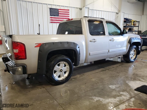 2007 Chevrolet Silverado 1500 LT w/2LT with VIN 2GCEK13MX71672361, listed as a Copart auction lot 47990585 with NaN miles and Clean Title. Bid and sale history available at carsss.com. Image 3.
