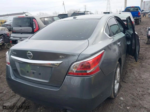 2015 Nissan Altima 2.5 S with VIN 1N4AL3APXFC467075, listed as a IAAI auction lot 41593941 with 67,559 mi miles. Bid and sale history available at carsss.com. Image 4.